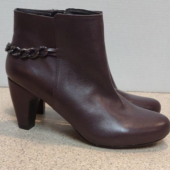 👍 Purple Comfort Booties Size 9.  A1 - Picture 1 of 10